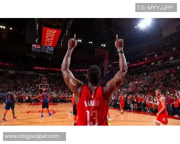 杜兰特超越哈登成为火箭队史前11场比赛总得分最高者