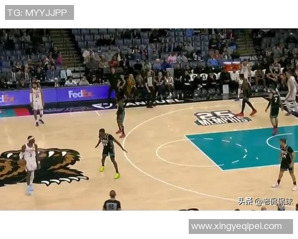 犯规困扰！小贾伦再被吹防守犯规 两节半个人累计5次犯规